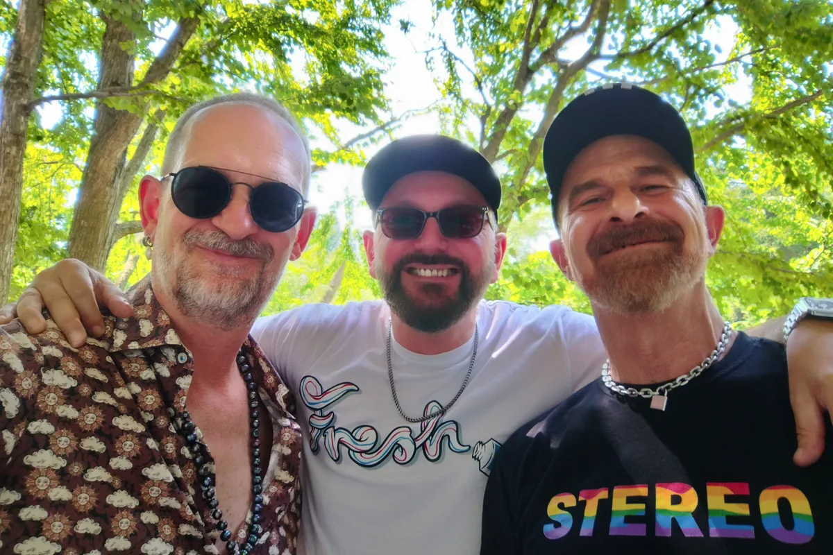 Guests on the queer tour in the Tiergarten
